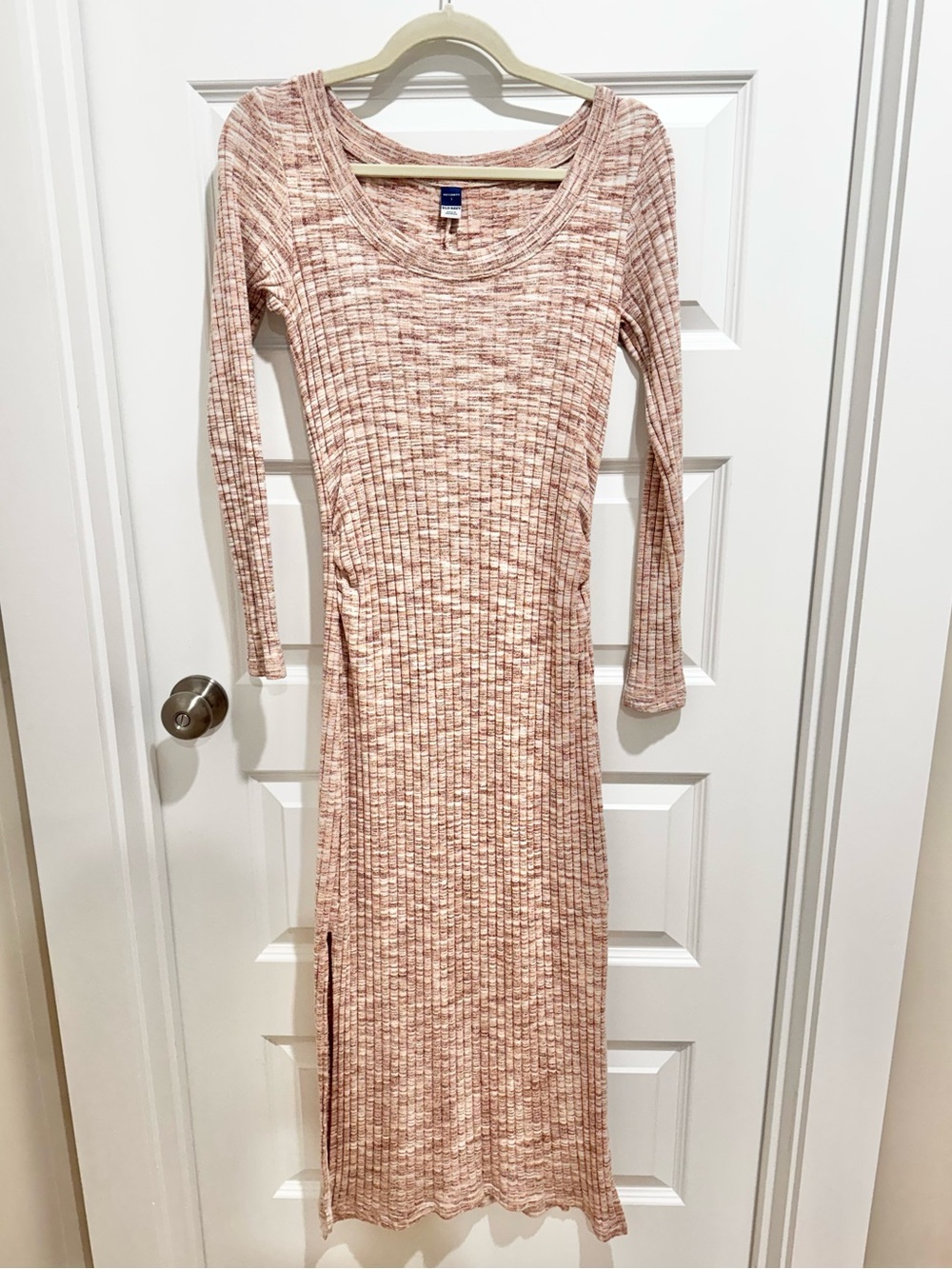 Old Navy Ribbed Long Sleeve Maternity Midi Dress